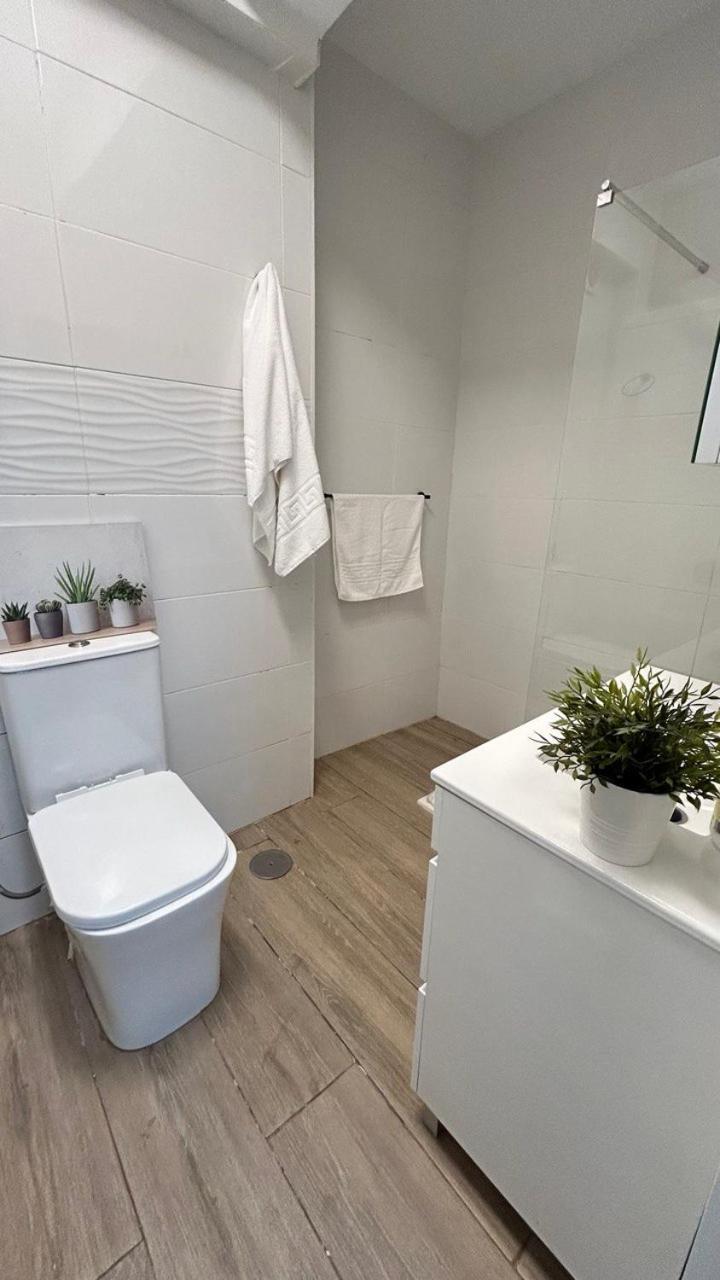 Albergue Piso Compartido Delyrent Acosta Jaén Exterior foto