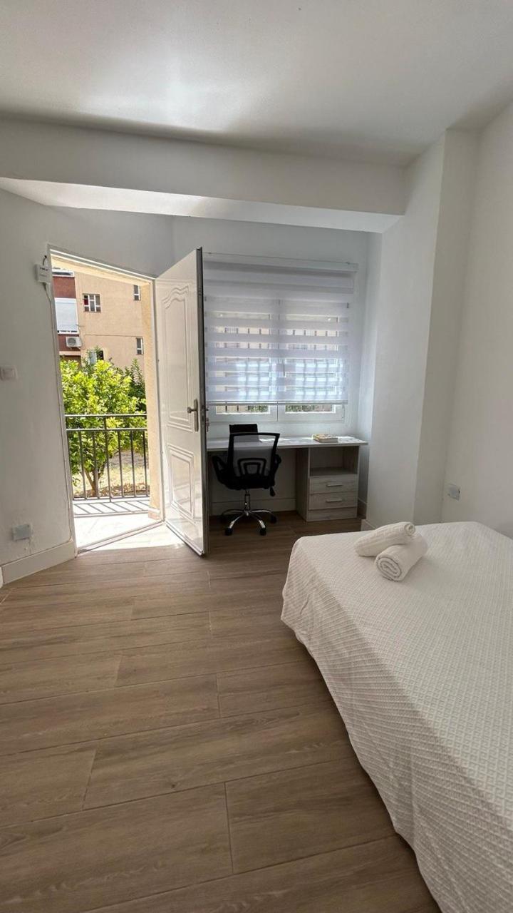 Albergue Piso Compartido Delyrent Acosta Jaén Exterior foto